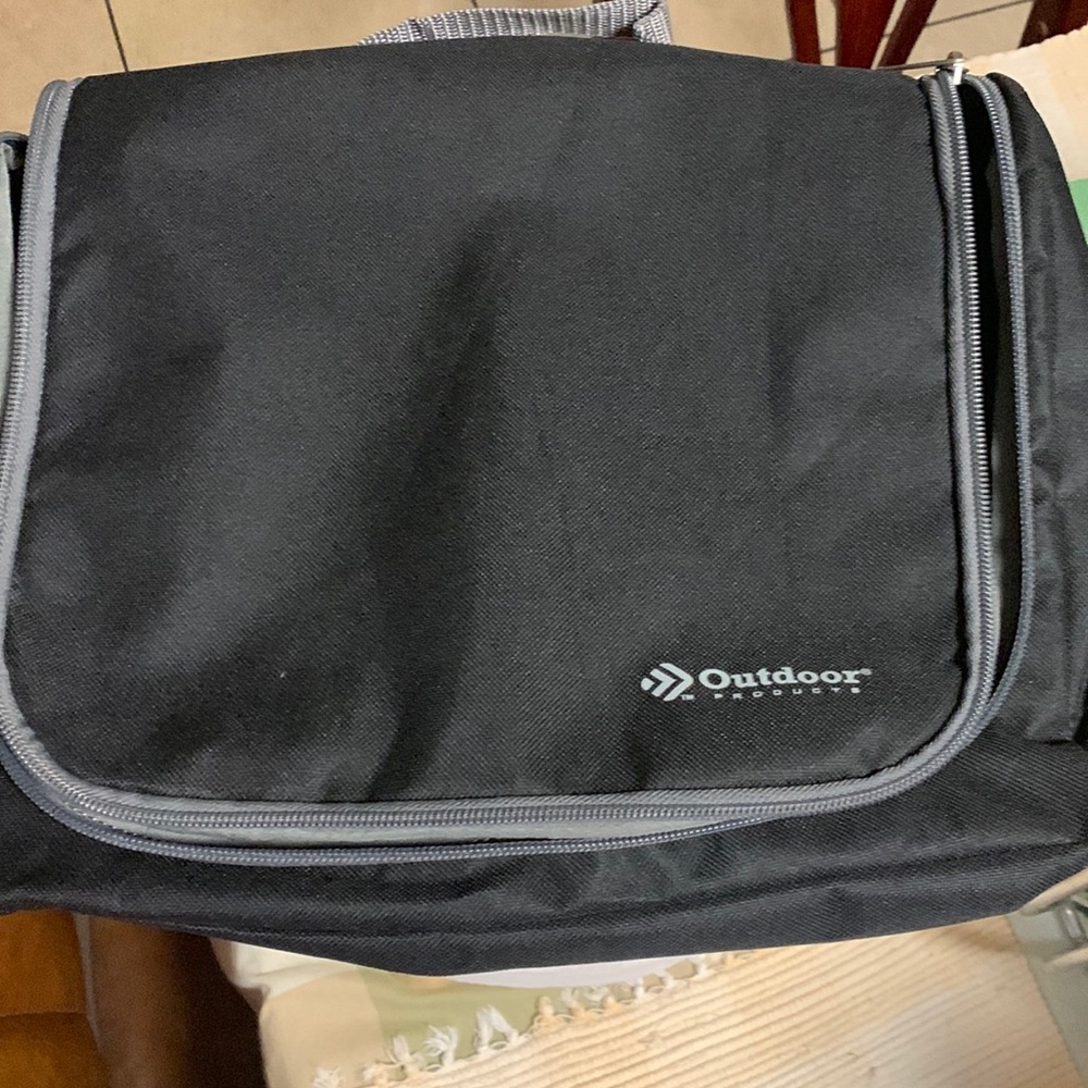 Light weight laptop case